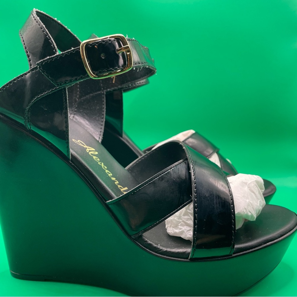 Athena Alexander Glossy Black Wedges